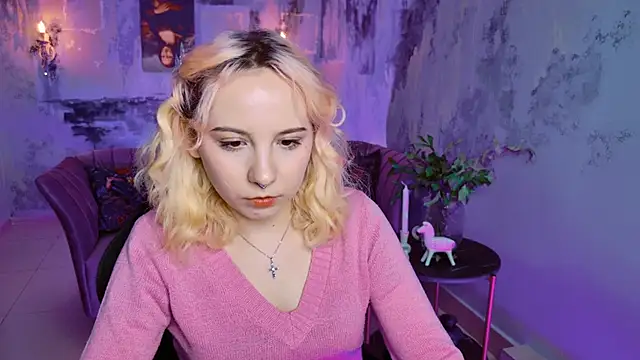 Snapshot of JasmineMilko chatting on 03-06-25, 11:25 JasmineMilko online show from 03-06-25, 11:25