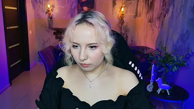 Snapshot of JasmineMilko chatting on 03-07-25, 11:18 JasmineMilko online show from 03-07-25, 11:18