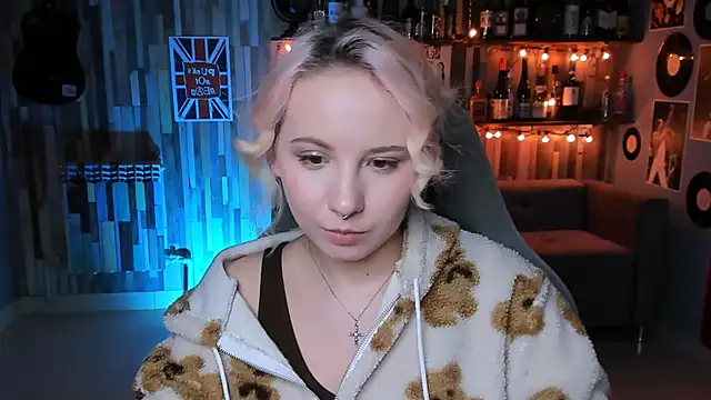 Snapshot of JasmineMilko chatting on 03-21-25, 08:17 JasmineMilko online show from 03-21-25, 08:17