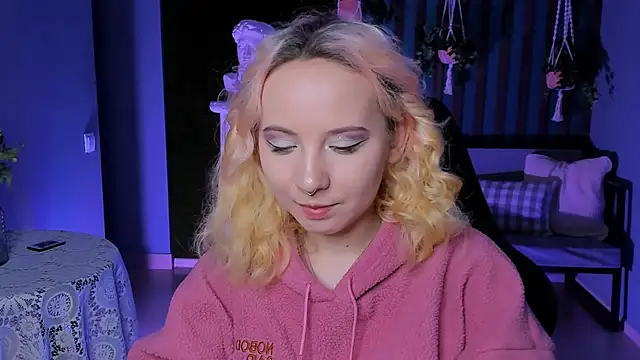 Snapshot of JasmineMilko chatting on 03-23-25, 05:32 JasmineMilko online show from 03-23-25, 05:32