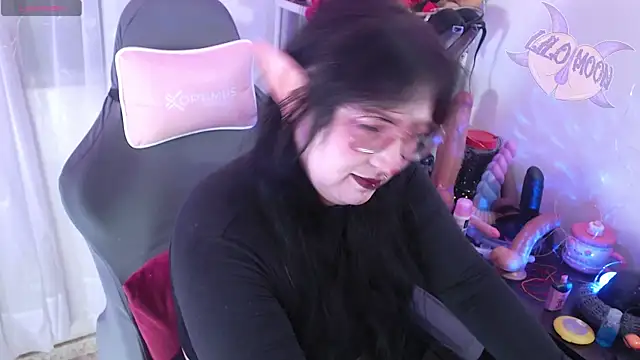 LiloMoon69 online show from 10-05-25, 12:58