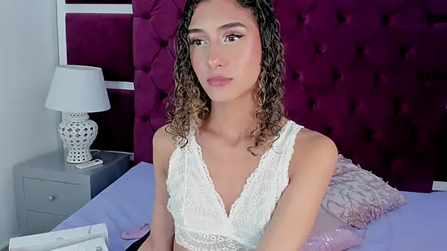 Snapshot of Daddysgirl1_ chatting on 12-24-24, 05:49 Daddysgirl1 online show from 12-24-24, 05:49