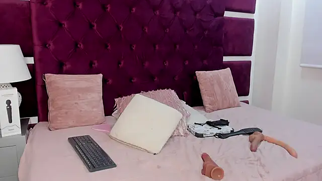 Snapshot of Daddysgirl1_ chatting on 01-15-25, 09:13 Daddysgirl1 online show from 01-15-25, 09:13