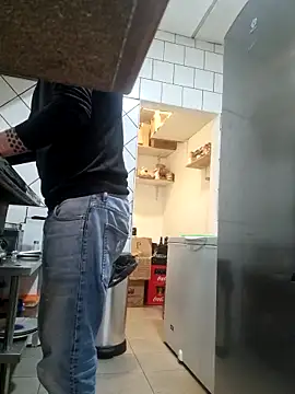 Snapshot of PublicNoFace chatting on 02-20-25, 02:35 PublicNoFace online show from 02-20-25, 02:35