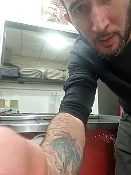 Snapshot of PublicNoFace chatting on 03-05-25, 12:11 PublicNoFace online show from 03-05-25, 12:11