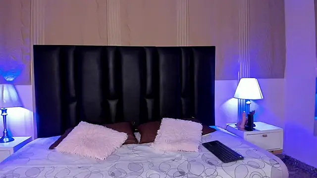 Milf meli online show from 12-03-25, 07:12