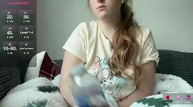 Snapshot of lilsbabyxo chatting on 12-02-24, 03:03 lilsbabyxo online show from 12-02-24, 03:03