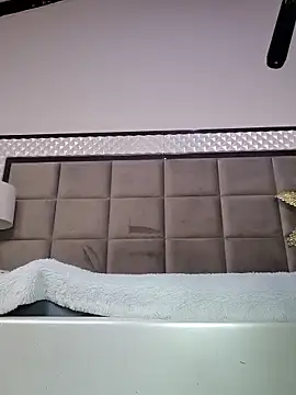 Snapshot of OliviaBurning chatting on 09-11-25, 07:36 OliviaBurning online show from 09-11-25, 07:36