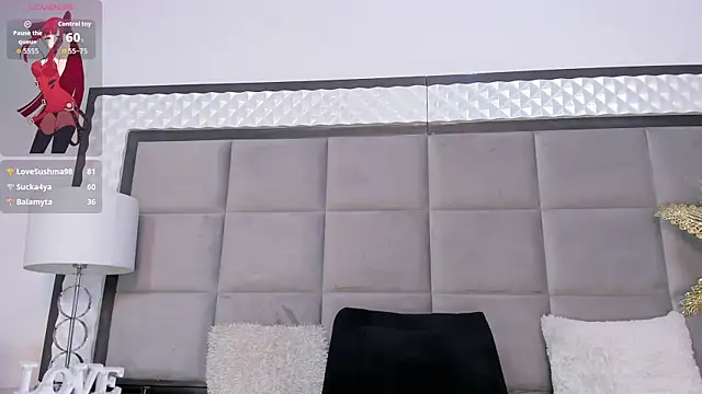 Snapshot of OliviaBurning chatting on 09-12-25, 11:04 OliviaBurning online show from 09-12-25, 11:04