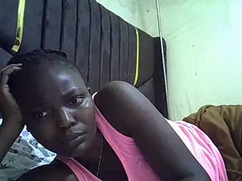 Snapshot of pretty_vivy chatting on 12-10-24, 03:12 pretty vivy online show from 12-10-24, 03:12