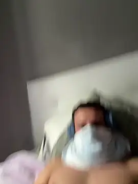 Snapshot of yayaya55598 chatting on 11-16-25, 12:22 yayaya55598 online show from 11-16-25, 12:22