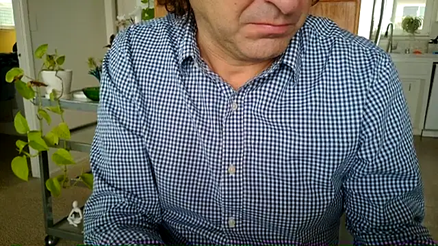 Snapshot of costanza7070 chatting on 02-26-25, 04:14 costanza7070 online show from 02-26-25, 04:14