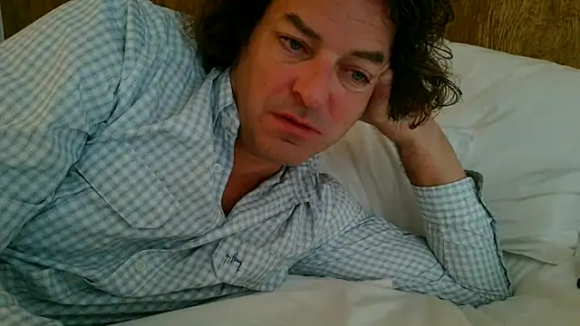 Snapshot of costanza7070 chatting on 03-01-25, 08:10 costanza7070 online show from 03-01-25, 08:10