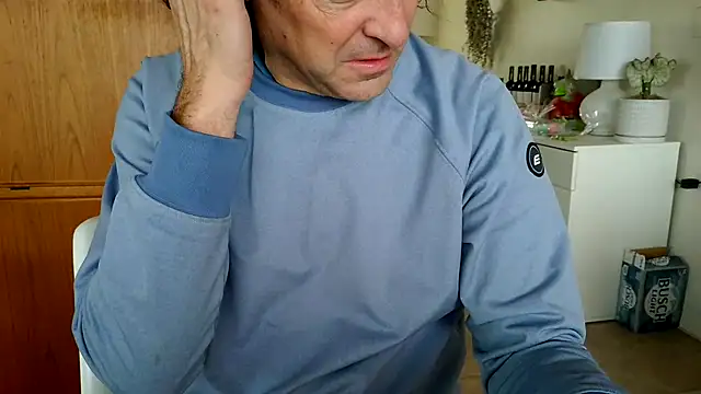 Snapshot of costanza7070 chatting on 03-16-25, 04:45 costanza7070 online show from 03-16-25, 04:45