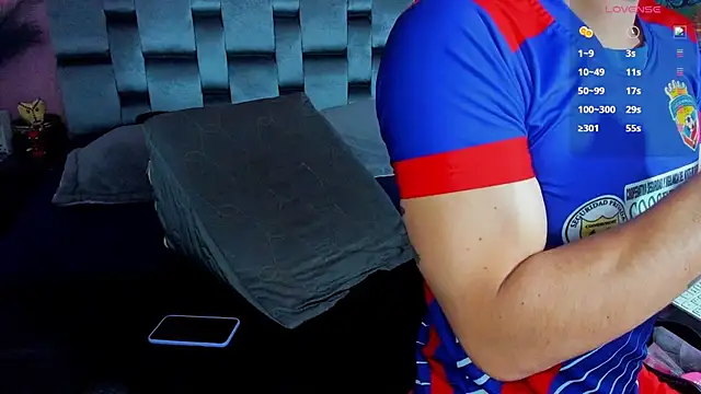 Piggy Eddy online show from 01-28-25, 01:38