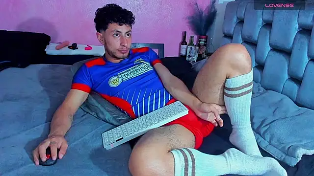 Piggy Eddy online show from 03-04-25, 02:06