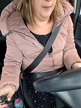 Snapshot of Mara-24 chatting on 12-19-24, 02:24 Mara-24 online show from 12-19-24, 02:24