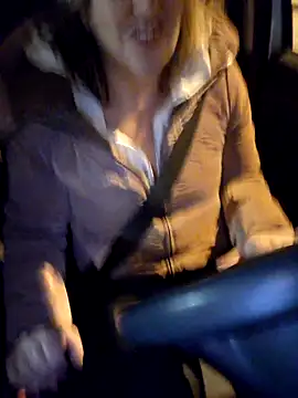 Snapshot of Mara-24 chatting on 12-21-24, 04:14 Mara-24 online show from 12-21-24, 04:14