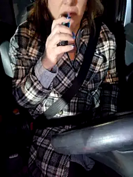 Snapshot of Mara-24 chatting on 01-05-25, 04:16 Mara-24 online show from 01-05-25, 04:16