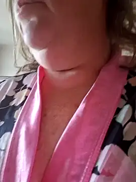 Snapshot of Mara-24 chatting on 01-10-25, 11:11 Mara-24 online show from 01-10-25, 11:11