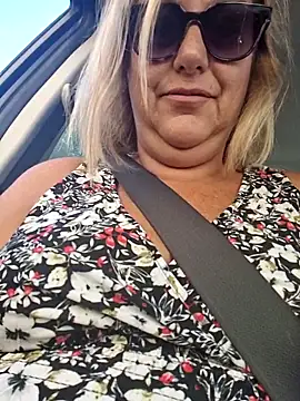 Snapshot of Mara-24 chatting on 09-22-25, 06:48 Mara-24 online show from 09-22-25, 06:48