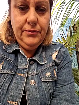 Snapshot of Mara-24 chatting on 09-30-25, 07:02 Mara-24 online show from 09-30-25, 07:02