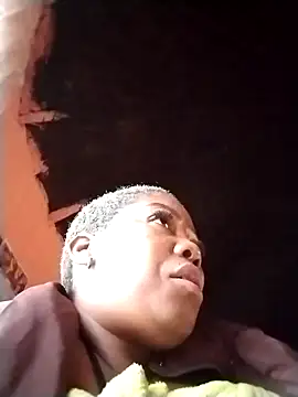 Snapshot of bigbootyboohle chatting on 11-15-25, 04:25 bigbootyboohle online show from 11-15-25, 04:25