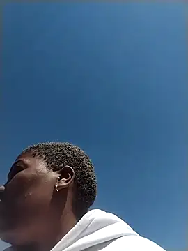 Snapshot of bigbootyboohle chatting on 11-21-25, 07:29 bigbootyboohle online show from 11-21-25, 07:29