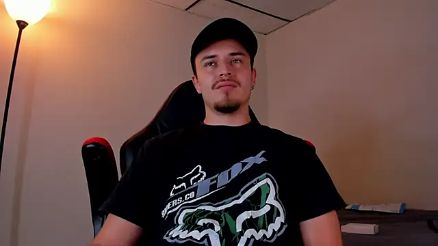 james connor2 online show from 03-09-25, 06:43