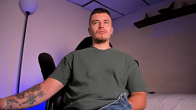 james connor2 online show from 03-08-26, 06:44