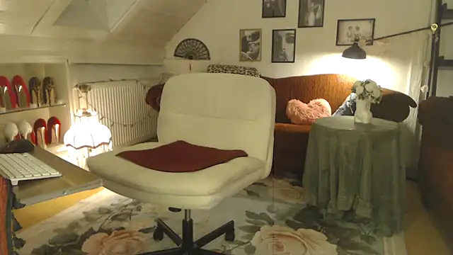 GinaBlonde online show from 03-12-26, 09:43