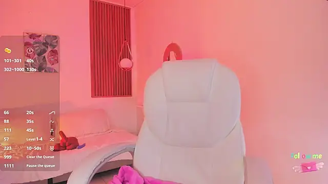 TiffanyWright online show from 10-21-25, 11:22