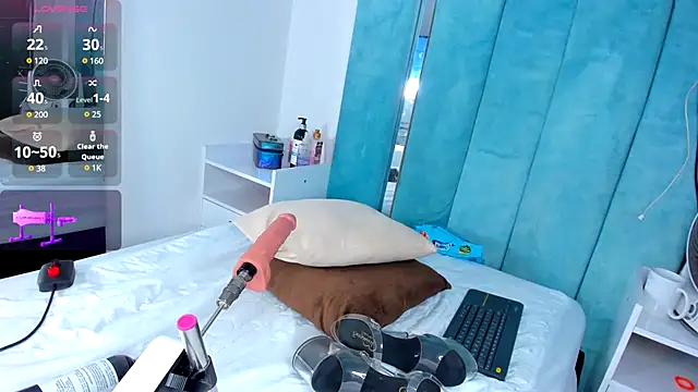 CintiaVega online show from 02-15-25, 03:06