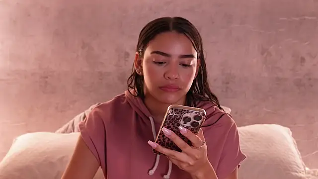 Nicky and Blake online show from 12-20-25, 02:46