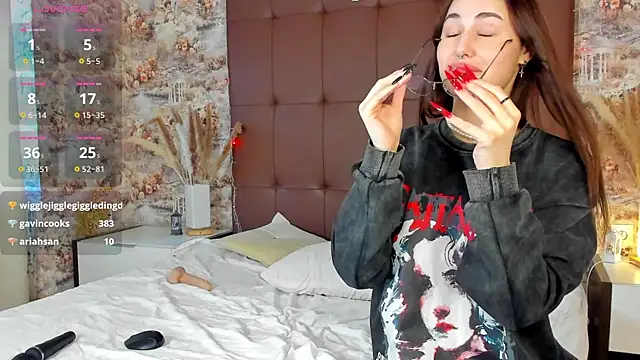 Snapshot of Mary_Walker chatting on 01-24-25, 07:08 Mary Walker online show from 01-24-25, 07:08