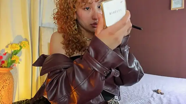 wini fer online show from 10-22-25, 01:22