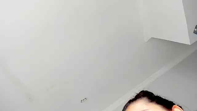 Snapshot of TifanyWhite_ chatting on 02-14-25, 08:37 TifanyWhite online show from 02-14-25, 08:37