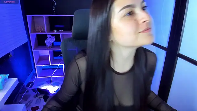 Snapshot of TifanyWhite_ chatting on 03-10-25, 08:01 TifanyWhite online show from 03-10-25, 08:01