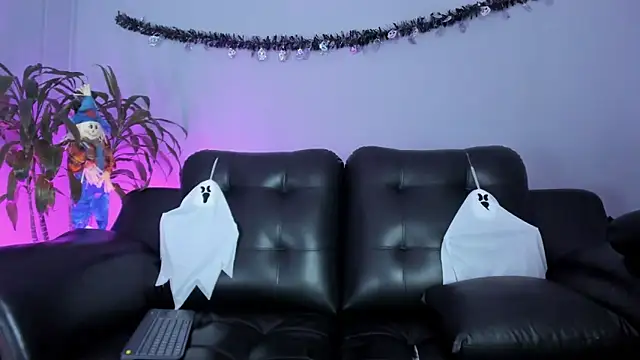 Rob saenz  online show from 10-18-25, 03:46