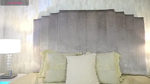 ashlyestone online show from 01-28-25, 02:43