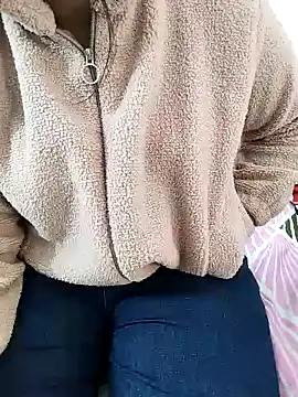 Snapshot of Diya_Chopra chatting on 01-04-25, 10:16 Diya Chopra online show from 01-04-25, 10:16