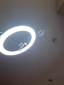 Snapshot of IsabellaBoni chatting on 12-20-24, 09:11 IsabellaBoni online show from 12-20-24, 09:11