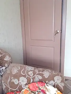 Snapshot of IsabellaBoni chatting on 02-14-25, 11:10 IsabellaBoni online show from 02-14-25, 11:10