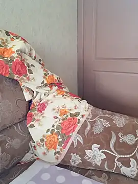 Snapshot of IsabellaBoni chatting on 03-18-25, 07:19 IsabellaBoni online show from 03-18-25, 07:19