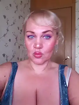 Snapshot of IsabellaBoni chatting on 10-02-25, 06:09 IsabellaBoni online show from 10-02-25, 06:09