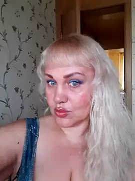 IsabellaBoni online show from 11-13-25, 06:56