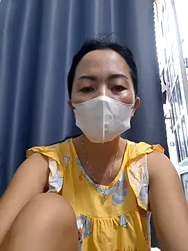Baby-sexytits18 online show from 09-15-25, 11:27