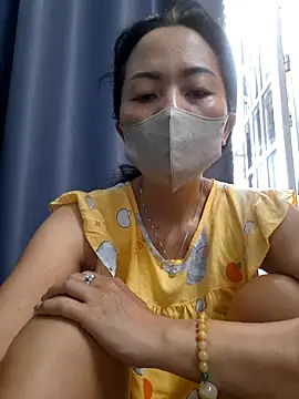 Baby-sexytits18 online show from 10-07-25, 11:35