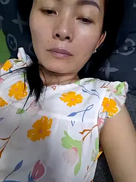 Baby-sexytits18 online show from 10-22-25, 01:00