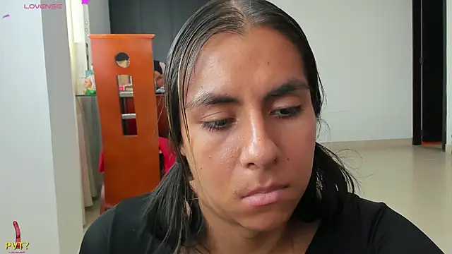 Snapshot of Kamilasalazar chatting on 02-15-25, 06:01 Kamilasalazar online show from 02-15-25, 06:01